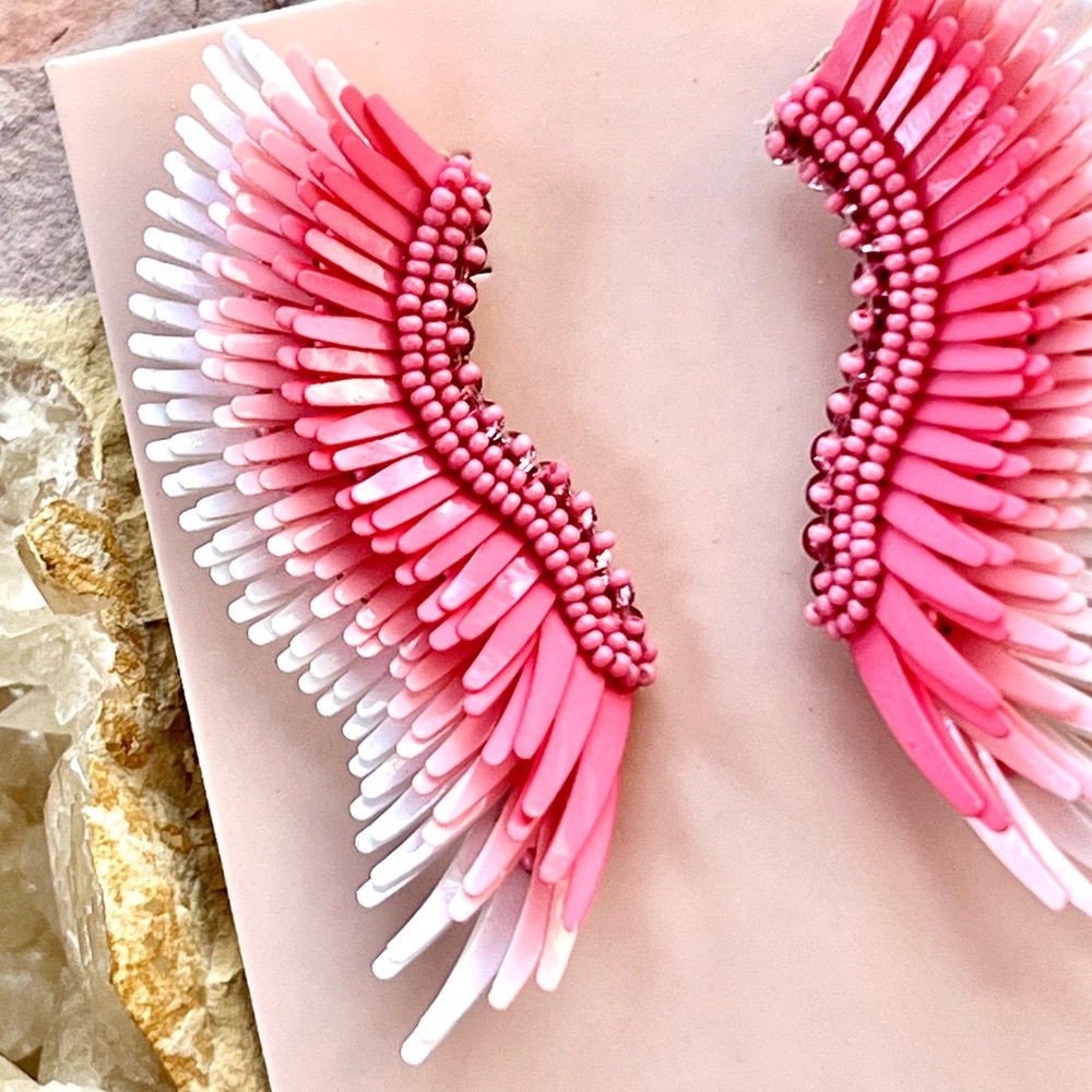 πΊπHPππΊ NWT Mignonne Gavigan Midi Madeline Earrings Triple Layered Pink & White - Picture 5 of 16